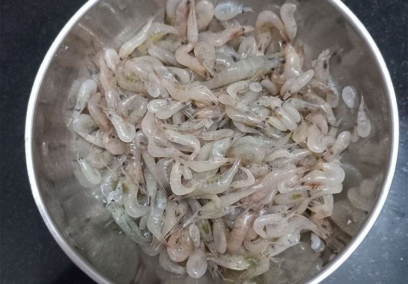 Sơ chế tép cho thật sạch
