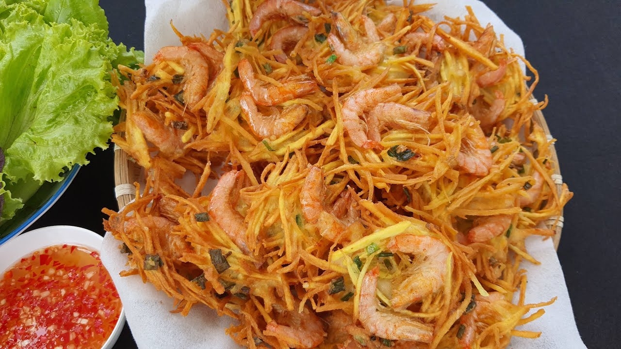 Bánh tép chiên khoai lang thơm ngon, bắt vị