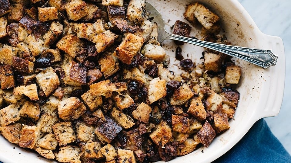 Stuffing bánh mì đen