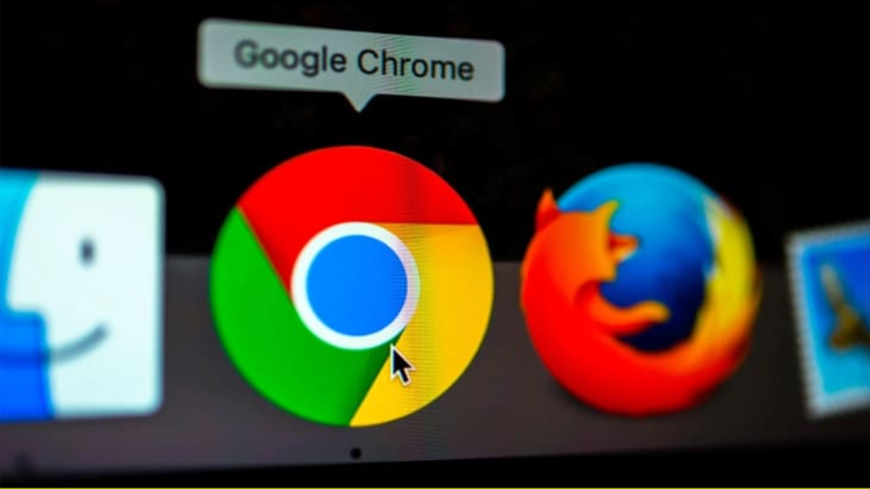 Xóa cache, cookie và file tạm