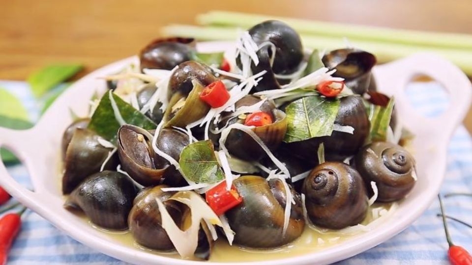 Ốc mít xào dừa