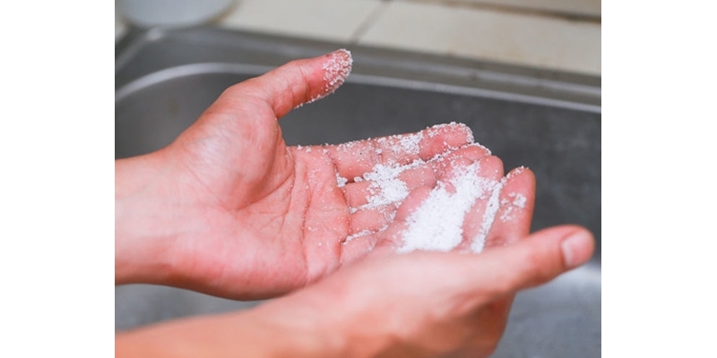 Giải pháp tẩy keo 502 dính vào tay một cách an toàn và hiệu quả - h4