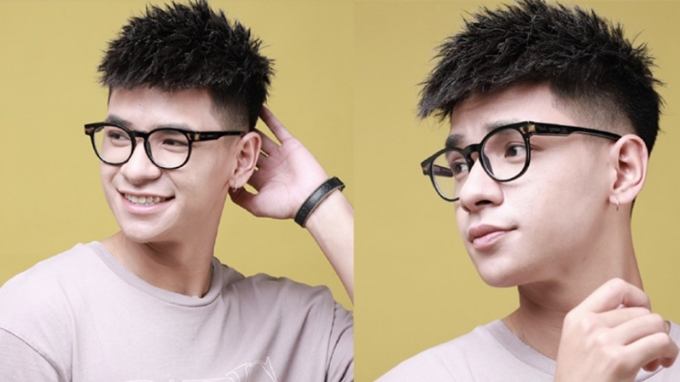 Tóc Mohican được uốn con sâu