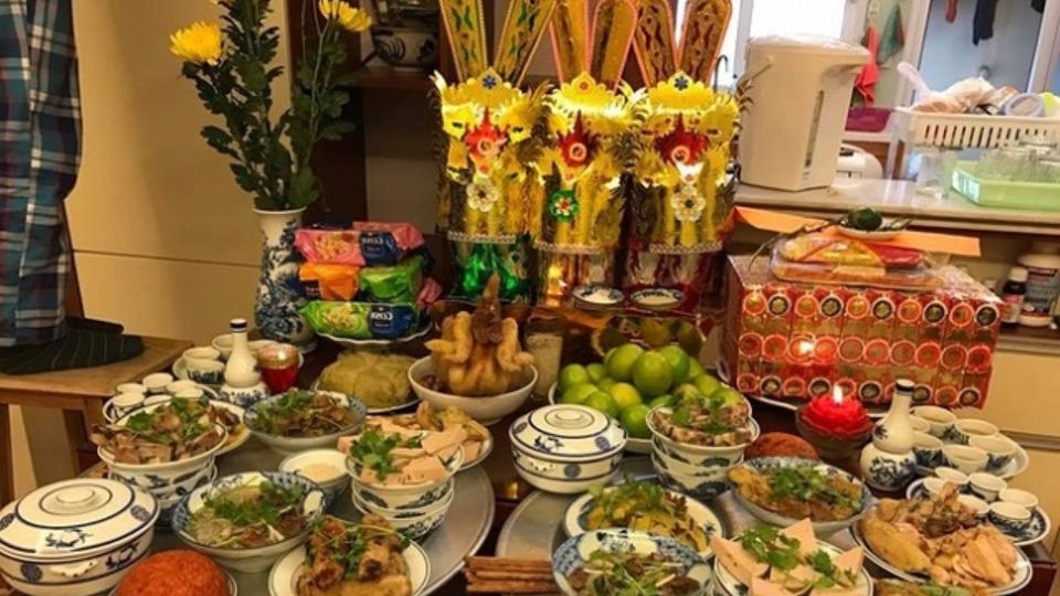 Chuẩn bị mâm cỗ