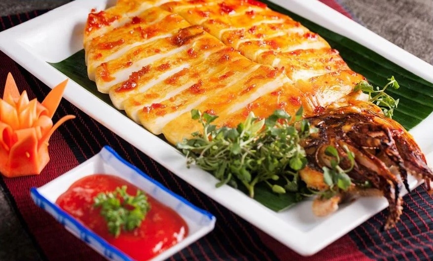 Mực nướng sa tế bằng nồi chiên không dầu