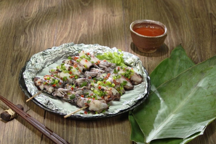 Hé lộ 5 cách nướng mực bằng lò nướng vừa ngon, vừa dễ, ai cũng có thể thực hành ngay tại căn bếp nhỏ hình 2
