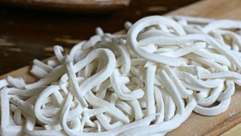 Cắt bột bánh canh