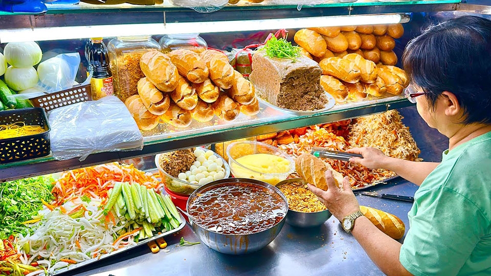 Nước sốt chính là linh hồn của bánh mì thịt nướng
