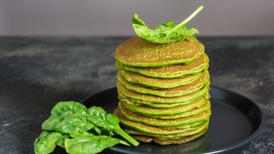 Pancake cải bó xôi