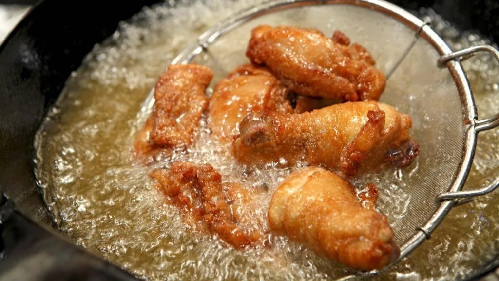 Nên hạn chế ăn món chiên