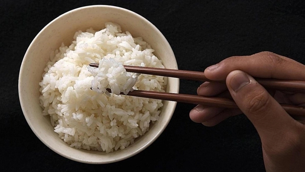 Không nên ăn quá nhiều cơm