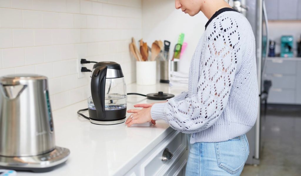 Nguyên nhân ấm siêu tốc nhanh hư và những lưu ý sử dụng đúng để đảm bảo an toàn 1