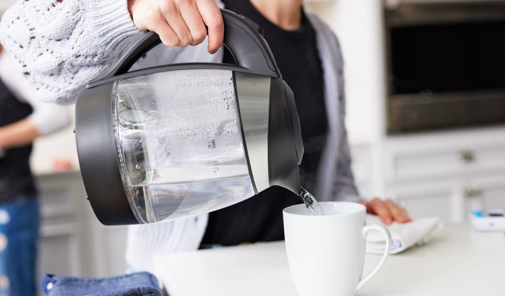 Nguyên nhân ấm siêu tốc nhanh hư và những lưu ý sử dụng đúng để đảm bảo an toàn 3