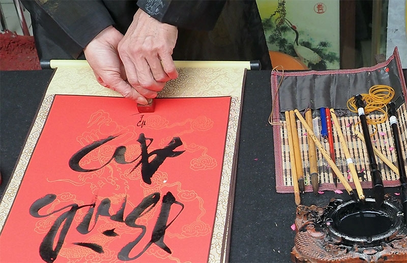 Đầu năm 2024 mua gì cho may mắn hình 5