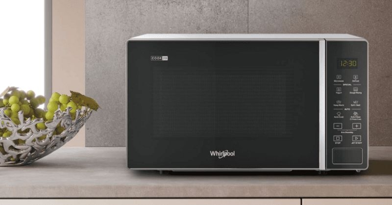Cách sử dụng lò vi sóng Whirlpool cụ thể như thế nào? Khi dùng lò vi sóng Whirlpool cần lưu ý gì? 1