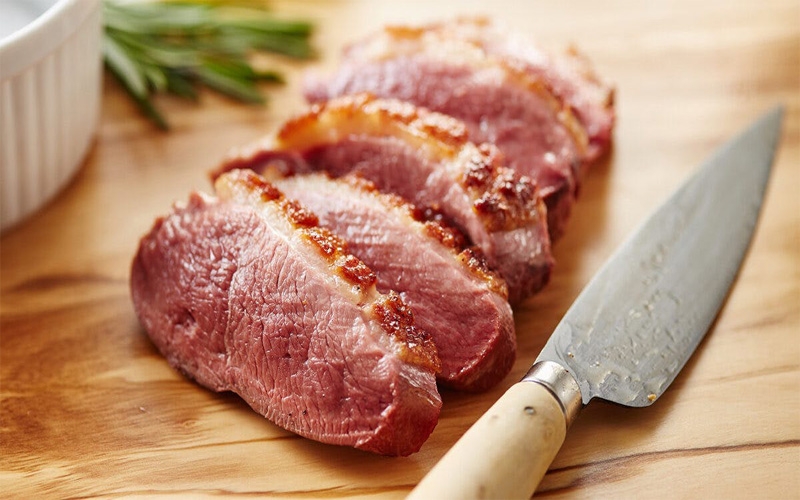 100g thịt vịt bao nhiêu calo? Công dụng và những lưu ý khi ăn thịt vịt mà bạn nên biết 8