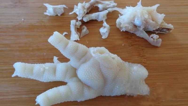 cách làm chân gà rút xương - hình 4