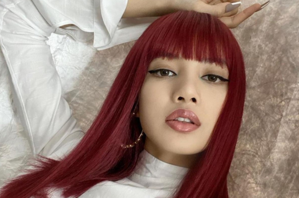 Màu tóc đỏ rượu vang đậm thường được người nổi tiếng sử dụng