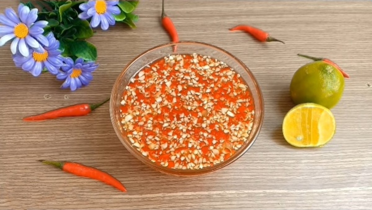 cá nướng muối ớt bằng nồi chiên không dầu 03