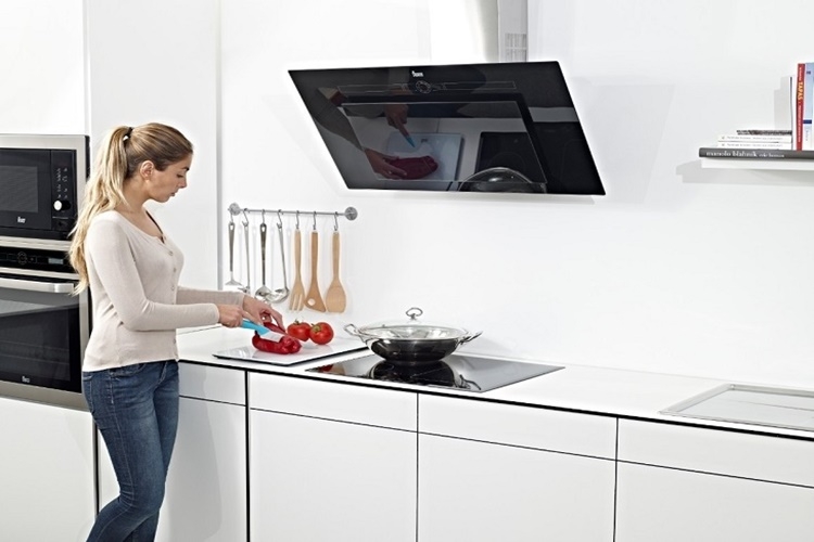 Máy hút mùi tự động ngắt khi đang hoạt động
