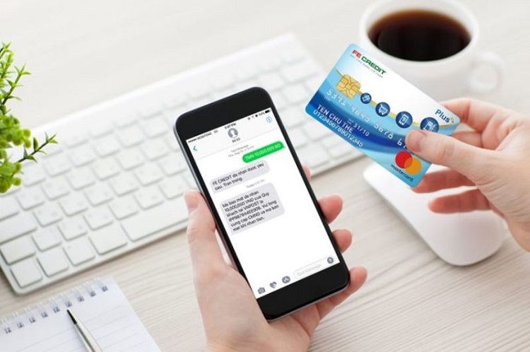Tra cứu thẻ tín dụng Fe qua SMS