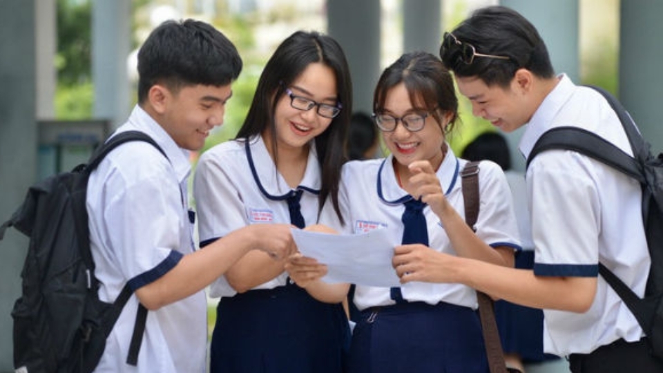 Thuận lợi khi chọn khối D04 để theo đuổi là gì?