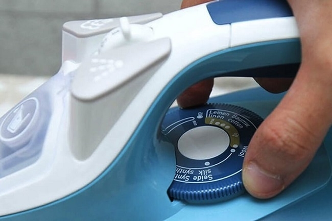 Ủi đồ bị bóng: Nguyên nhân, giải pháp đơn giản, hiệu quả tại nhà 7