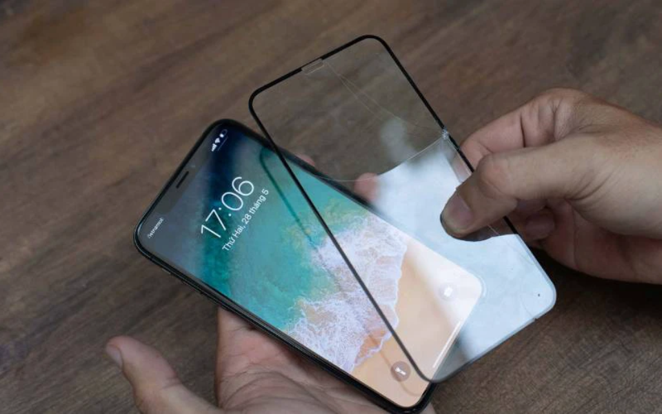 Ép kính thường lấy ngay trong ngày