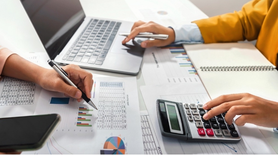 Nhóm ngành liên quan về Kinh doanh và Quản lý