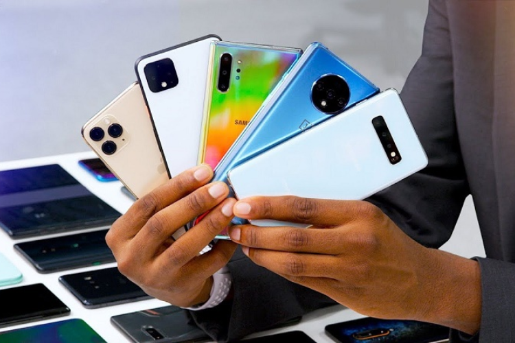 Điện thoại cũ và những ưu/nhược điểm