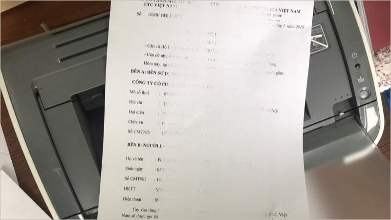 Bản in bị vệt trắng dọc thể hiện máy in Canon hết mực