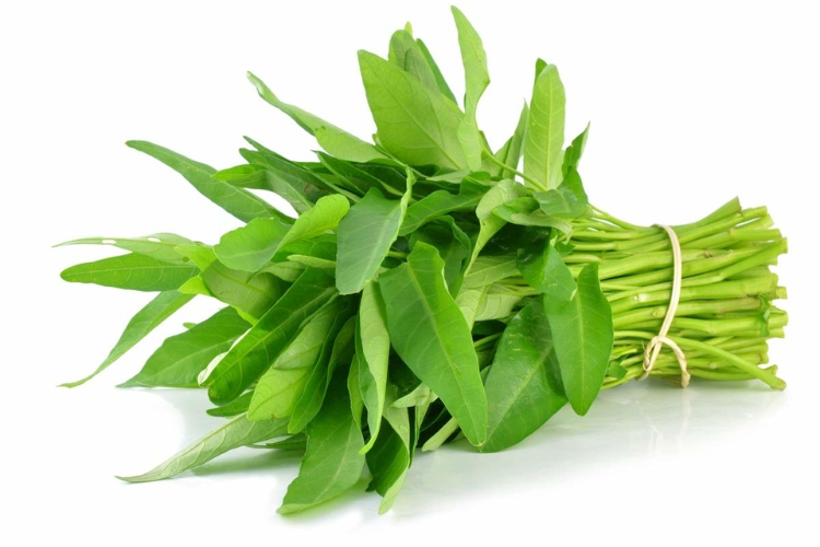 Cách xào rau muống ngon giòn, xanh mướt, làm bữa cơm thường ngày của gia đình trở nên ấn tượng hơn hình 6
