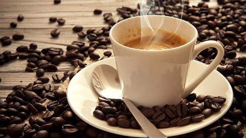 Espresso được làm từ các hạt cà phê rang mộc, nguyên chất