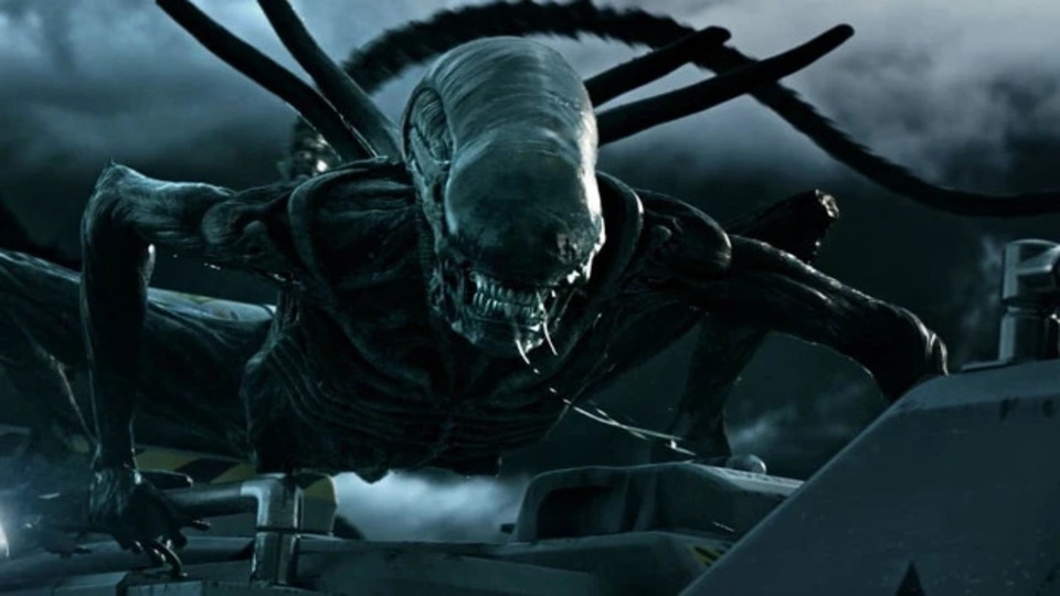 “Alien” là bộ phim quái vật không gian hay và giật gân nhất
