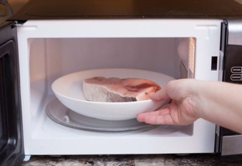 cách sơ chế cá hồi hình 12