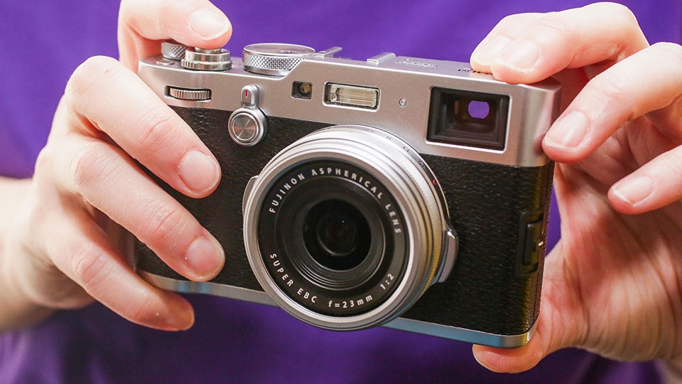 Máy ảnh compact Fujifilm