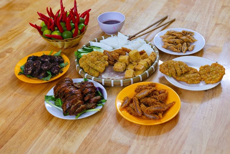 quán ăn quận 10 hình 8