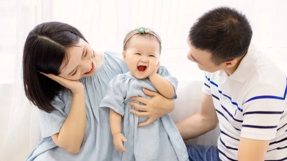 Concept chụp ảnh gia đình chan chứa tình cảm