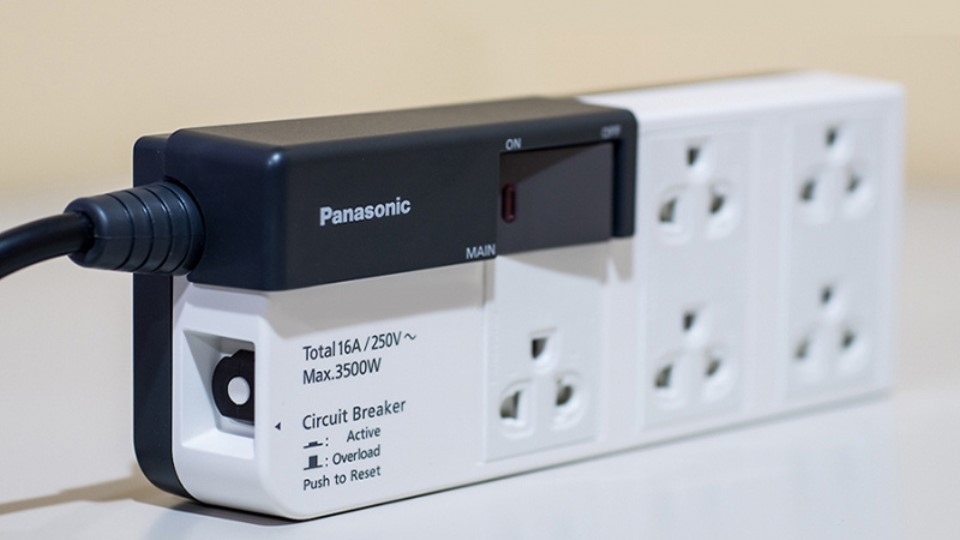 Chọn mua ổ cắm điện từ các thương hiệu lớn uy tín