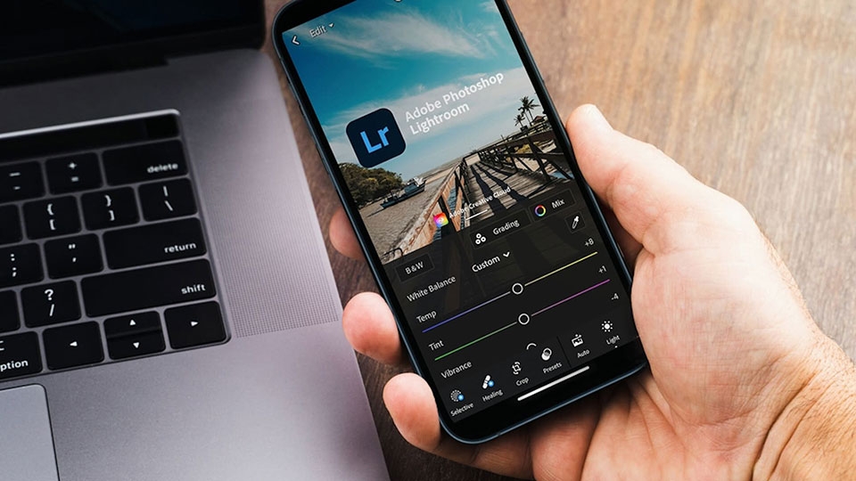 Adobe Lightroom là ứng dụng được rất nhiều người yêu thích