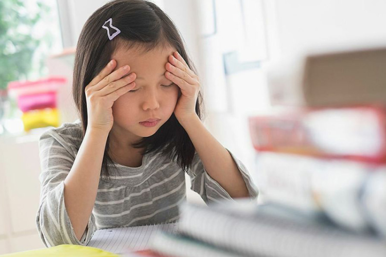 Trẻ em có nên ngồi ghế massage hay không? Những lợi ích và lưu ý khi để trẻ sử dụng ghế massage hình 2