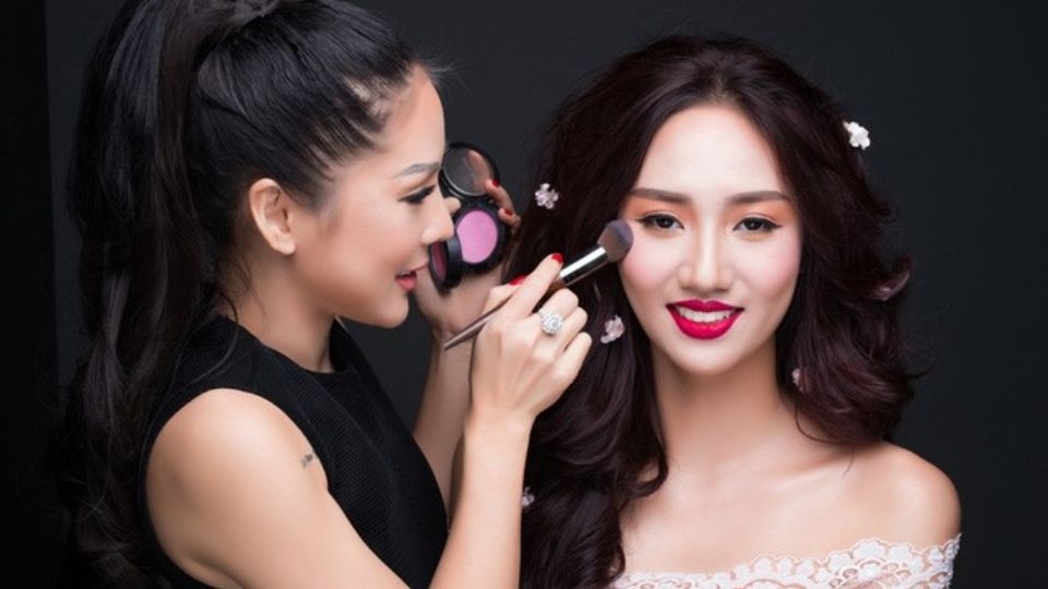 Trang điểm -  Make up