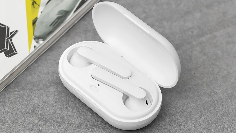 True Wireless Mozard Q8