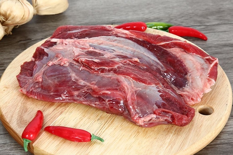 Cách luộc bắp bò ngon, ngọt thịt chấm cùng nước chấm mắm gừng chuẩn vị, đậm đà - Hình 2