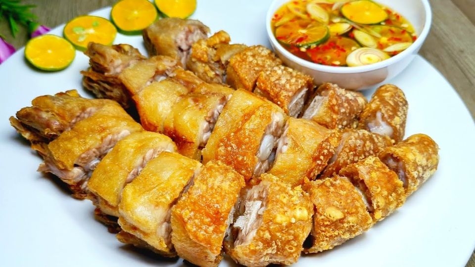 Đuôi heo chiên giòn