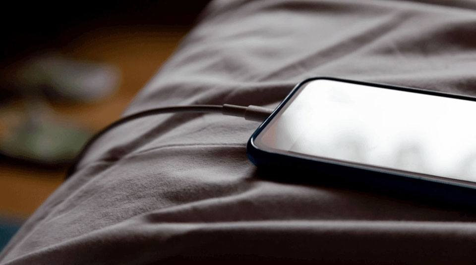 Sạc pin điện thoại mới - Ảnh 03