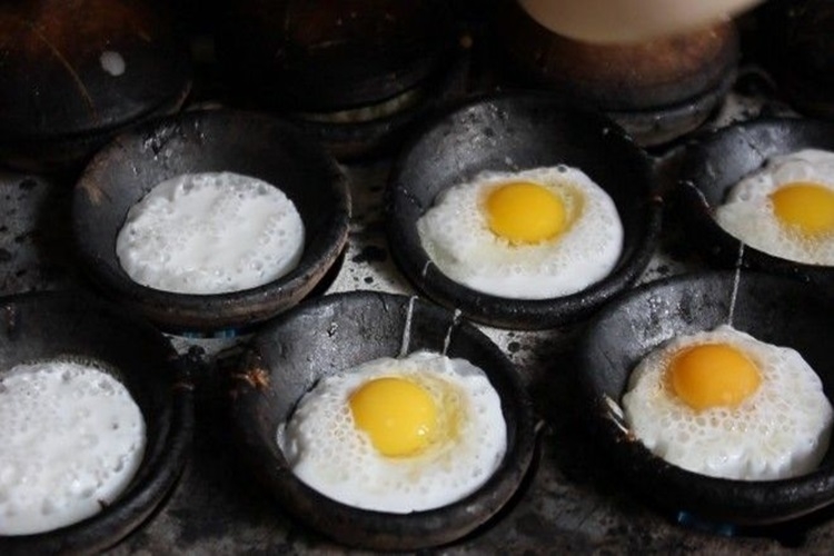 Cách làm bánh căn chuẩn vị Đà Lạt tại nhà để đổi món cho gia đình vào cuối tuần - Hình 3