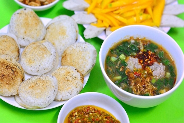 Cách làm bánh căn chuẩn vị Đà Lạt tại nhà để đổi món cho gia đình vào cuối tuần - Hình 4
