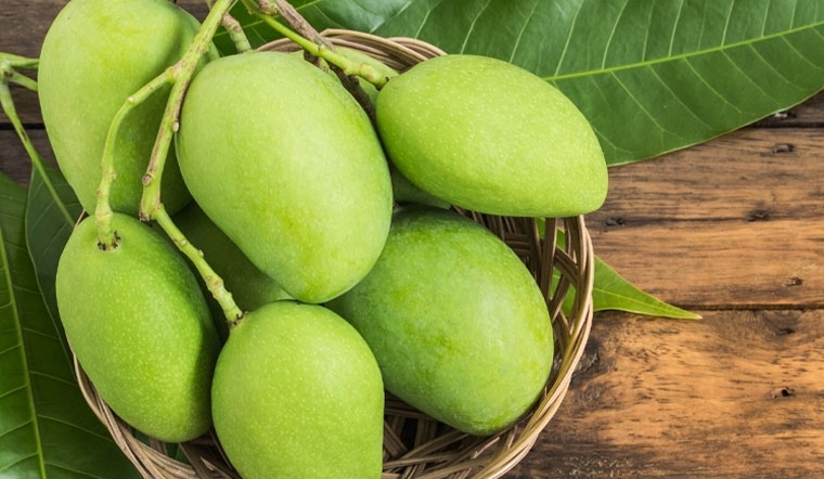 Cách chọn xoài non giòn ngon
