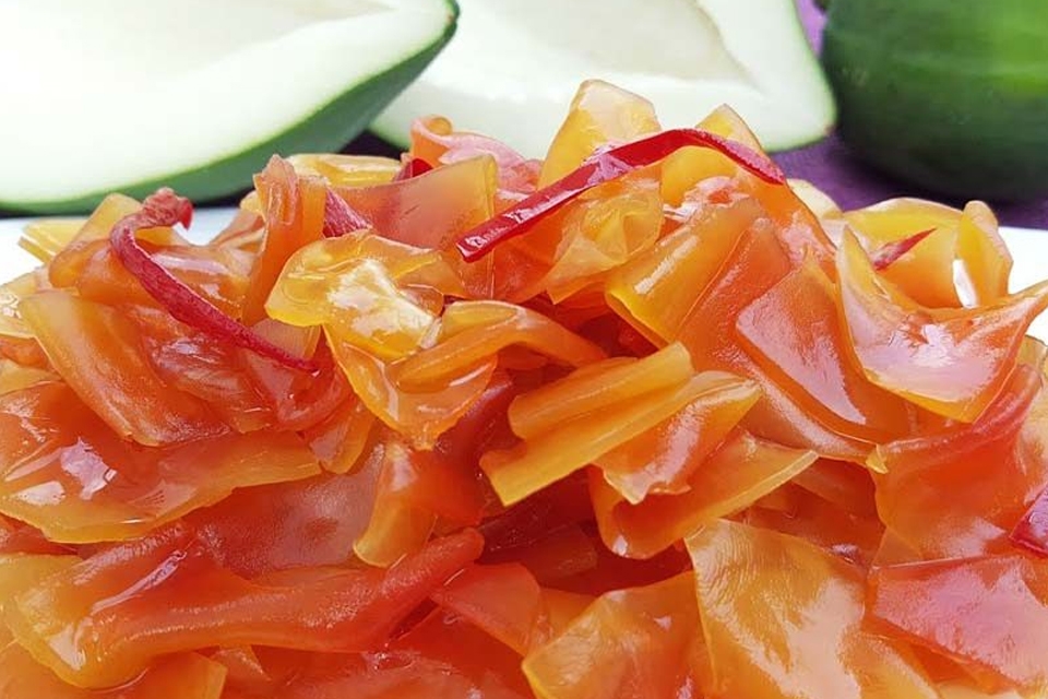 Đu đủ ngâm nước mắm thơm ngon, đậm vị.